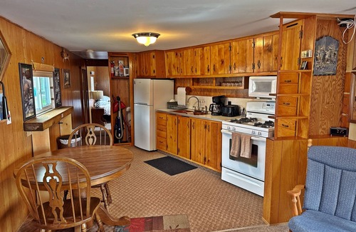 Tomahawk House | Wisconsin River, Lake Mohawksin, W/D, Firepit, Fishing, Snowmobile, ATV/UTV