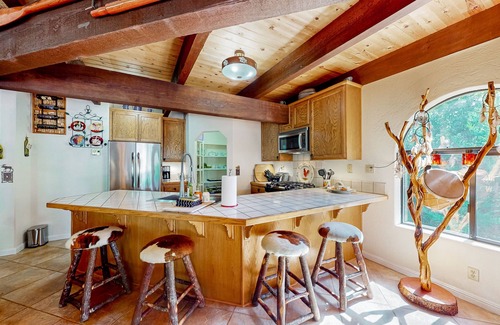 Bass Lake House | Wishing Well cabin near Yosemite, Bass Lake