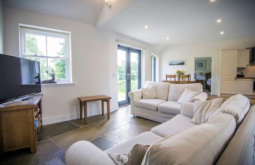 Loch Tay House | Wishing Well Cottage at Loch Tay and Hot Tub