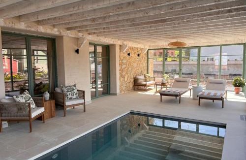 Caviedes House | Wishome-Villa de revista recién reformada, piscina climatizada