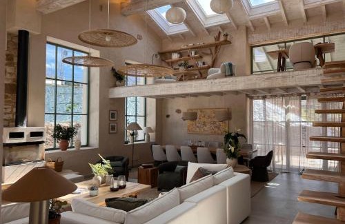 Caviedes House | Wishome-Villa de revista recién reformada, piscina climatizada
