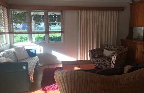Mahinepua House | Wisteria Cottage