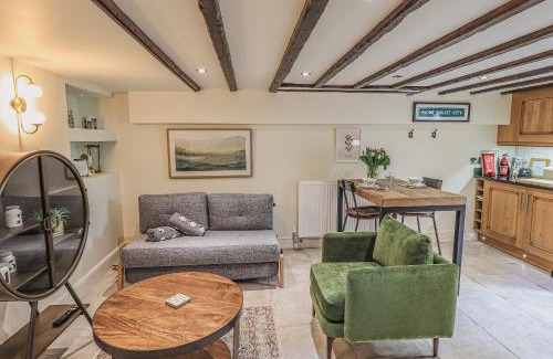 Grasmere Apartment | Wisteria