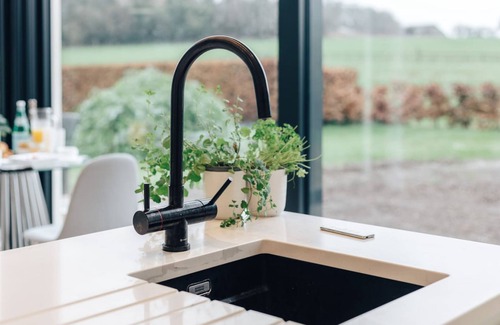 Medmenham House | Wisteria House in Buckinghamshire