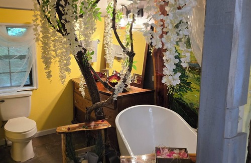 Austral Bed & Breakfast | Wisteria is a beautiful fantasy theme room at a bed and breakfast