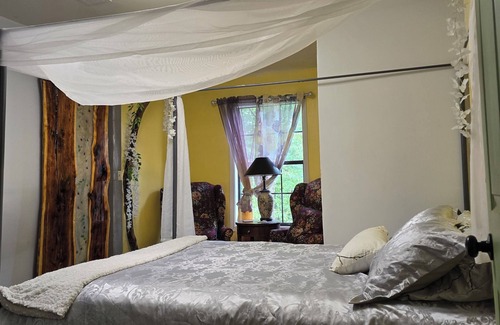Austral Bed & Breakfast | Wisteria is a beautiful fantasy theme room at a bed and breakfast