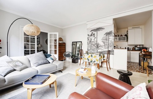 20th Arrondissement House | Wisteria Place, by Veeve