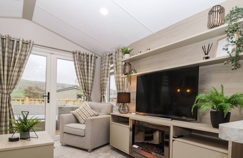 Fence House | WISWELL VIEW LODGE, family friendly in Barrow, Lancashire