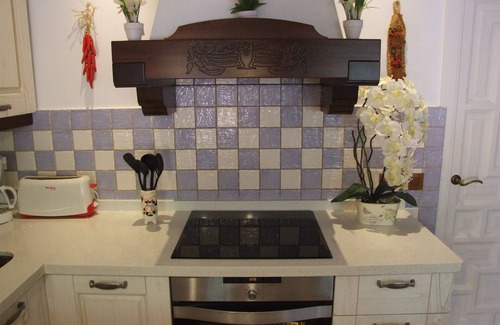 Urbanizacion Costabella House | With garden very close to the beach IN COSTABELLA BETWEEN KAPAS AND MONTEROS (WIFI)
