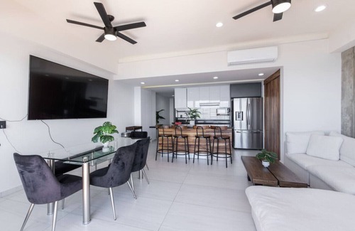 Mazatlan Apartment | With ocean view| in front of malecon by Gpsrentas