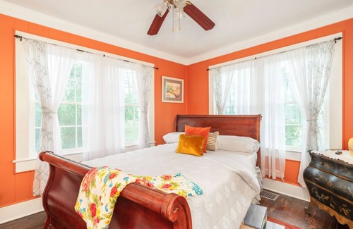 Wetumpka Apartment | Within walking distance to downtown Wetumpka!
