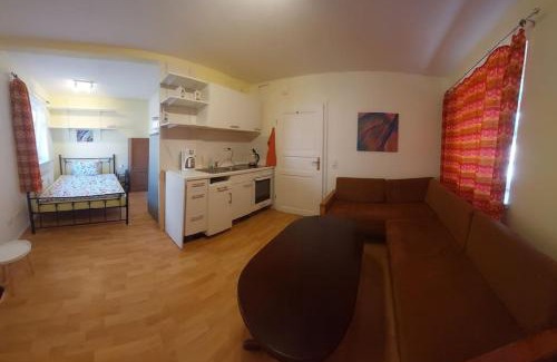 Bad Segeberg Apartment | Wo die Fledermaus fliegt, die zweite