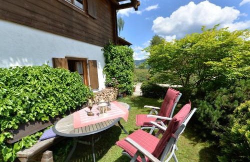 Bayerisch Eisenstein Apartment | Wohnung in Bayerisch Eisenstein mit Garten