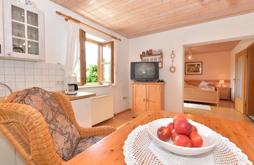Bayerisch Eisenstein Apartment | Wohnung in Bayerisch Eisenstein mit Garten