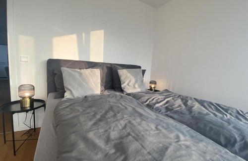 Bahnhofsvorstadt Apartment | Wohnung mit Traumhaften echtem Blick!
