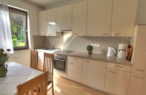 Egg am Faaker See Apartment | Wohnung Nr. 4 - Appartementhaus Bellevue