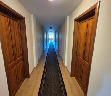 Singeorgiu de Mures House | Wolf Apartments