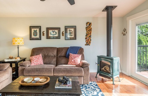 Langley House | Wolf Beach Cottage - Newly Remodeled