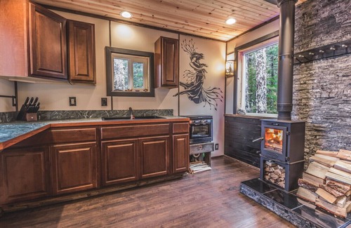 Seward Cabin | Wolf Ridge Cabin at Granite Point