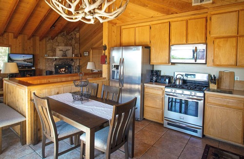 Upper Moonridge House | Wolf View Lodge - Air Conditioning, Close to Slopes, Views, Fireplace, Deck, BBQ