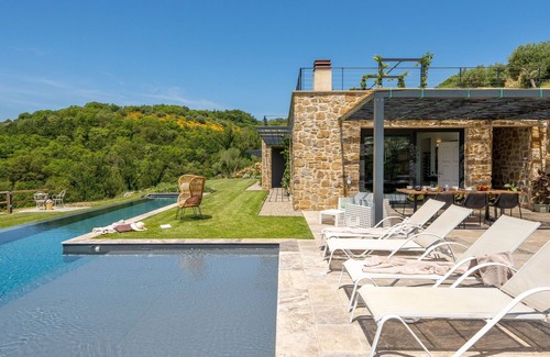 Passignano sul Trasimeno Villa | Wonderful private villa with private pool, WIFI, A/C, terrace, panoramic view and parking