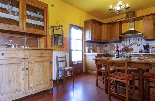 Coreglia Antelminelli House | Wonderful private villa for 4 people with WIFI, A/C, TV, terrace, pets allowed and parking