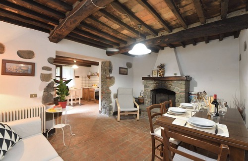 Coreglia Antelminelli House | Wonderful private villa for 6 guests with private pool, WIFI, TV and pets allowed