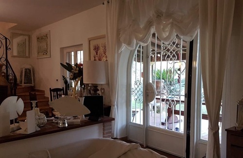 Sabaudia Villa | wonderful Villa on the seafront of Sabaudia on the lake side with private access to the sea