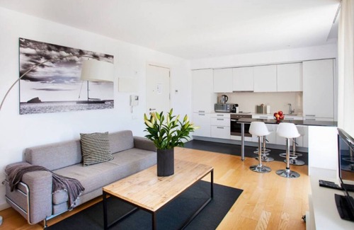 Poblenou House | Wonderful 1 bedroom apartment front of the Beach