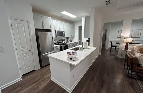 Alpharetta Apartment | Wonderful 2-Bedroom 2-Bath apartment with Attached Garage in Alpharetta