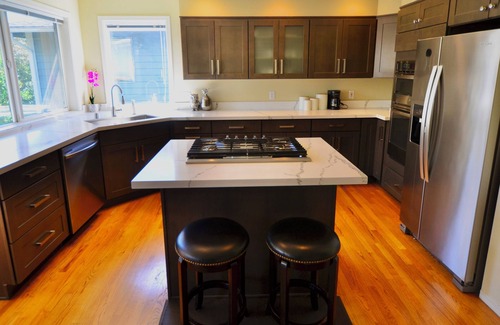 Kennydale House | Wonderful 3-bedroom house in Renton, 15 min from Seattle, 2 min to Coulon Park