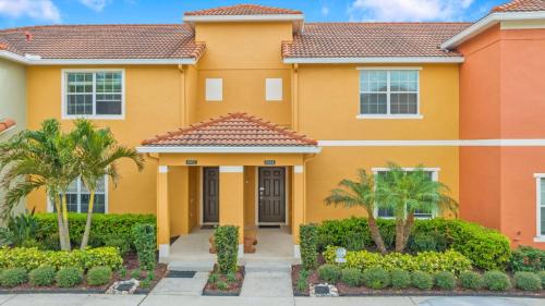 West Kissimmee Villa | Wonderful 4 bed Family Home with Private Pool
