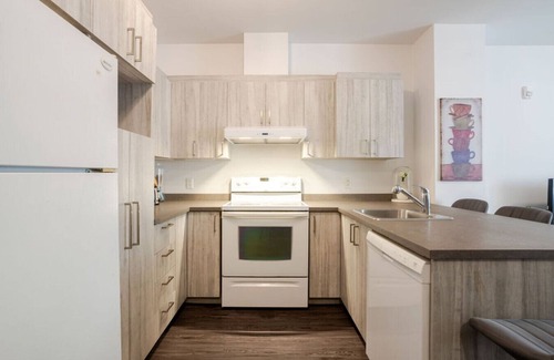 Griffintown Apartment | Wonderful 4 BR Home in the heart of Downtown