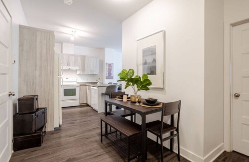 Griffintown Apartment | Wonderful 4 BR Home in the heart of Downtown