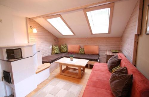 Hopfgarten Markt Apartment | Wonderful Apartment in Hopfgarten im Brixental with Parking