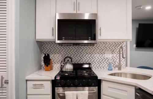 Fenway–Kenmore Apartment | Wonderful Back Bay 1 Bed with Short walk to Fenway