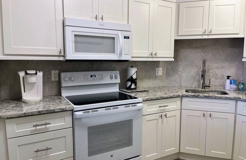 Vanderbilt Beach Condo | Wonderful bay and partial gulf views from great 7th floor condo!