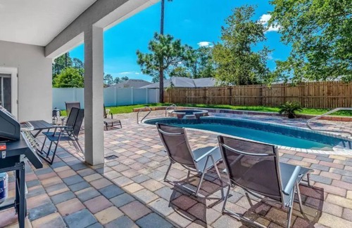 Indian Trails House | Wonderful Bliss pool house - 2 mi to Palm Coast center