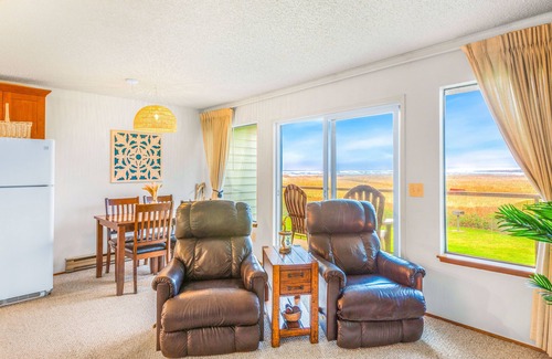 Moclips Condo | Wonderful Condo in Unique Setting