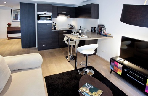 Vorst Apartment | Wonderful "corporate" new flat