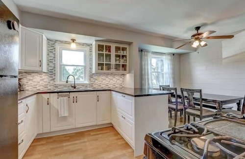 Cudahy House | Wonderful Family Home Across from Park