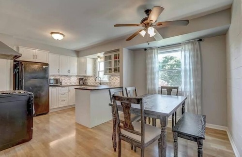 Cudahy House | Wonderful Family Home Across from Park