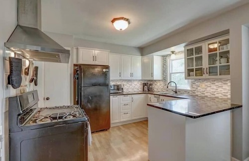 Cudahy House | Wonderful Family Home Across from Park