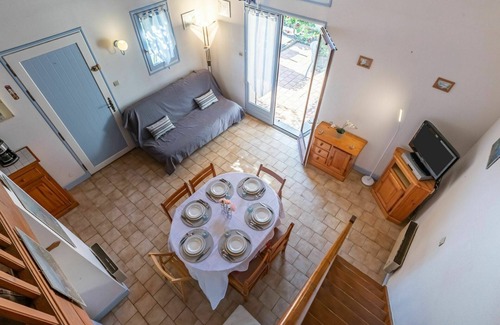 Meschers-sur-Gironde House | Wonderful villa for 5 people with WIFI, TV, terrace, pets allowed and parking