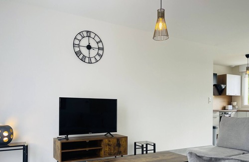 Saint-Martin-le-Beau House | Wonderful new house in a hamlet