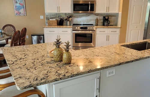 Port Charlotte House | Wonderful Home with HEATED Spa and Pool in quiet neighborhood