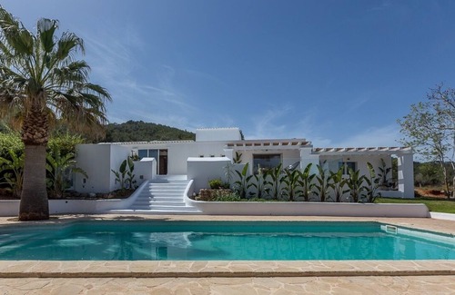 Santa Gertrudis House | Wonderful Ibiza house with pool and yoga tent