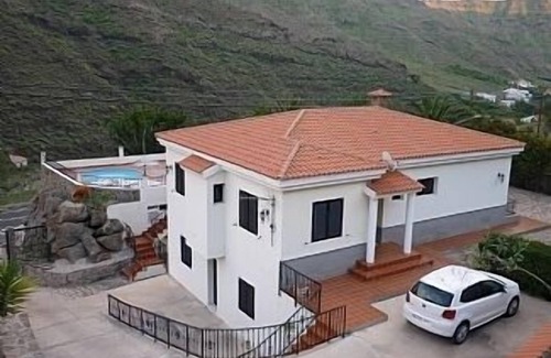 Mogan Villa | Wonderful Large Family Villa With Pools And Mountain Views