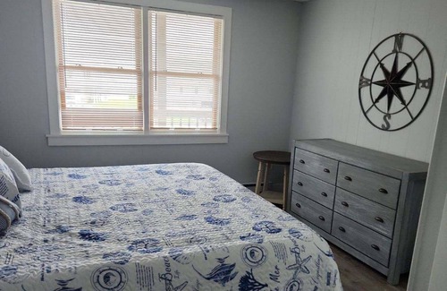 Misquamicut Condo | Wonderful One Bedroom Pond View Unit One Block From Misquamicut Beach