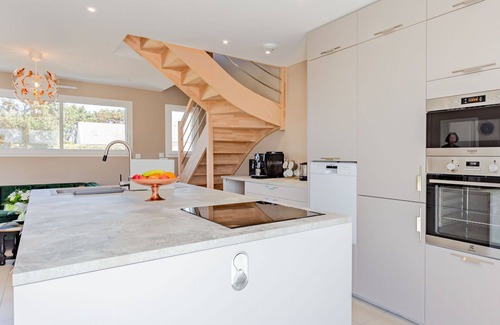 Bretteville-sur-Ay House | Wonderful private villa for 4 guests with WIFI, TV, terrace and parking
